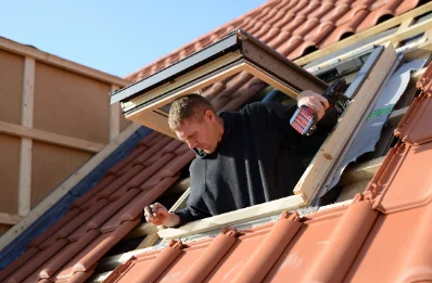 Pose de fenêtres de toit Velux à Cunfin